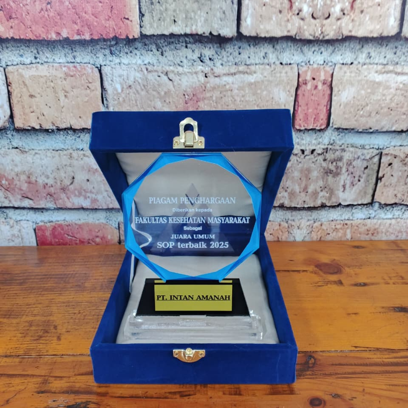 PT Intan Amanah Blue Octagon Award Plaque
